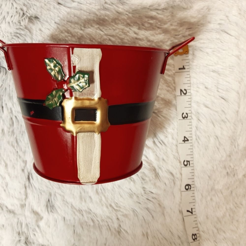 Greenbrier International Santa Suit Metal Bucket‎ 5" Handles and Holly - Picture 3 of 10